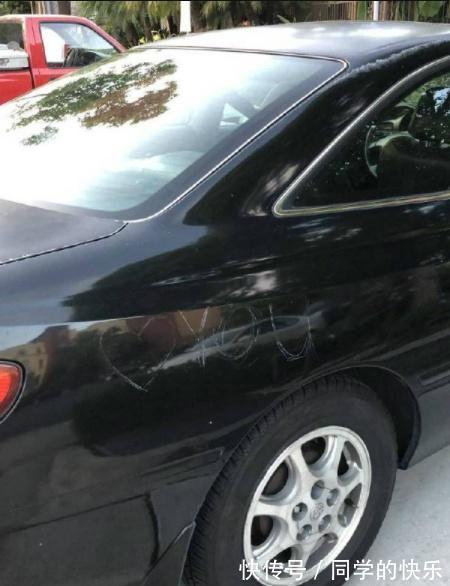 |搞笑趣图段子：完全不会被发现的潜行模式