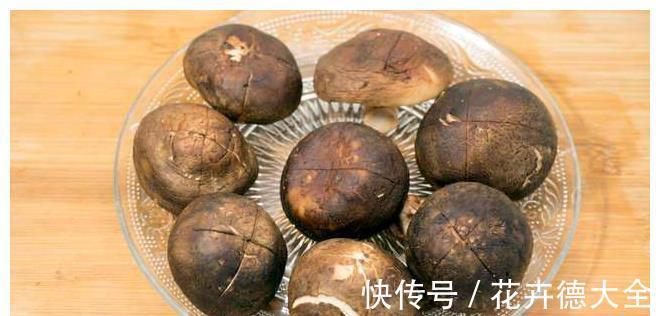 金针菇|宁可十天不吃肉，不可一日不食菌！8道菌类菜肴，荤素都有，收藏