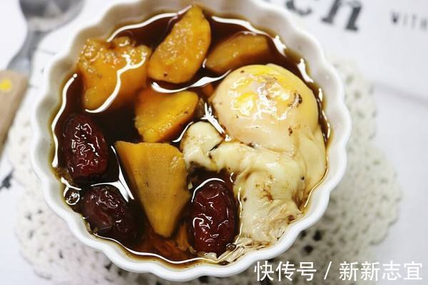 女性|煮红薯加一宝，女性常吃，湿气没了，补气宜血，子宫也越来越健康