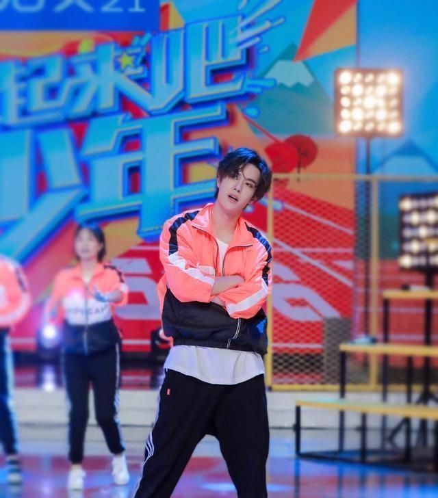 快樂(lè)大本營(yíng)|王一博三次做客《快樂(lè)大本營(yíng)》，同一句話卻說(shuō)了兩次