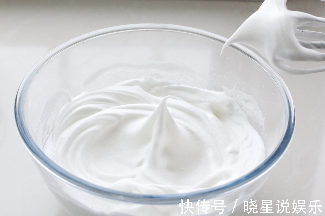 网红甜点不用排队买,自己动手做,用料足味道好,学会都能开店了