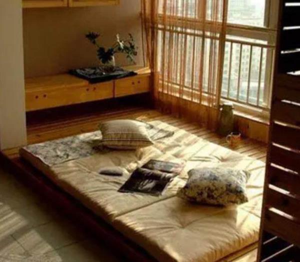 睡眠质量|榻榻米早就被淘汰了，聪明人都是选择这种设计，比榻榻米好十倍