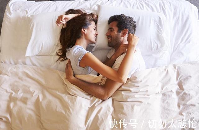 分娩|“最苗条产妇”火了,在产房里跳舞催生,网友临盆了都比我瘦