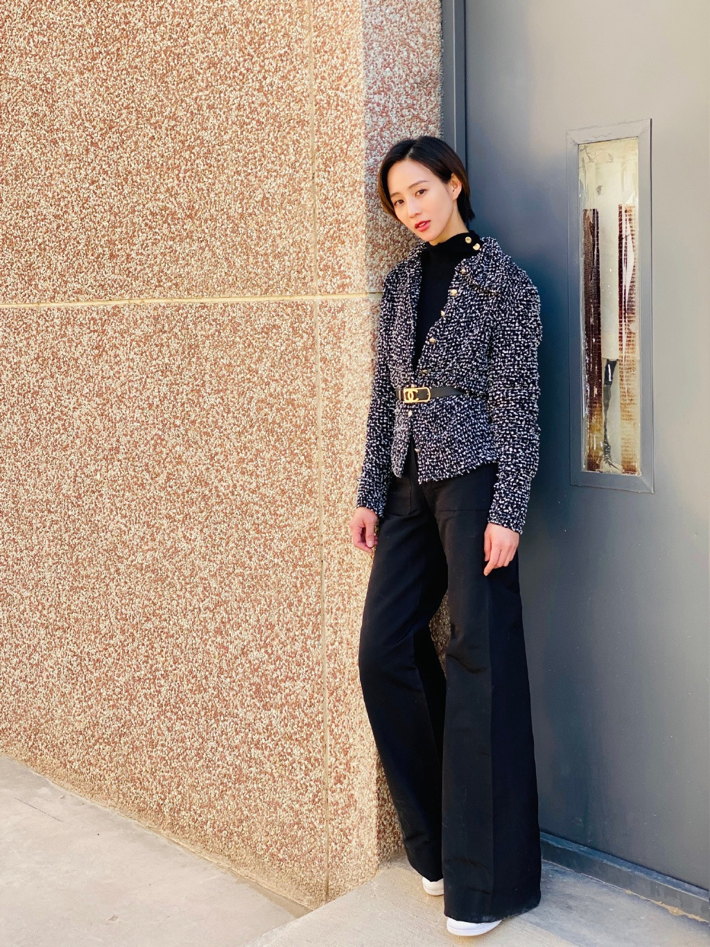 连衣裙|张钧甯是“酒杯”身材绝了, 穿白色连衣裙高挑纤瘦, 真有“料”