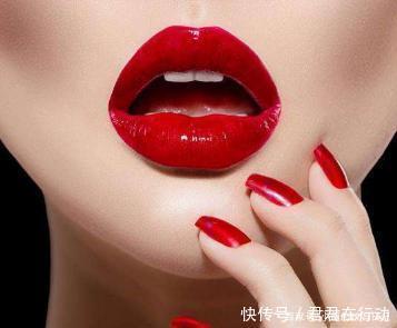 每天都涂“口红”的女人,几年后会有什么变化化妆师道出了实情