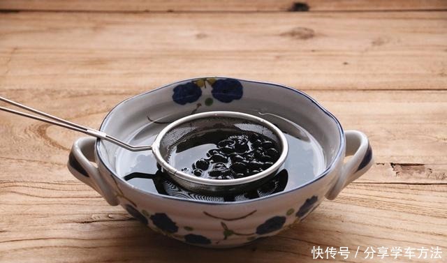 天冷要吃这食物,富含蛋白质,每天8颗精神饱满,泡一泡特好吃