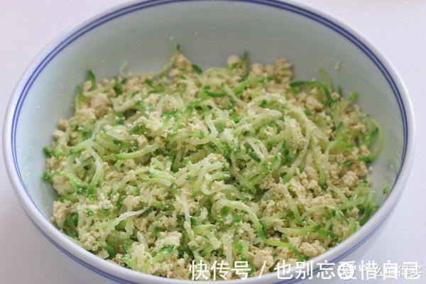 肉丸|炸丸子不用油,照样外酥里嫩,这样做的天天吃都不怕