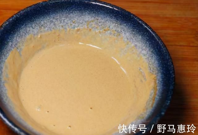 麻酱凉皮|调稀芝麻酱，有人用水有人用油，大厨教我正确做法，顺滑不成坨