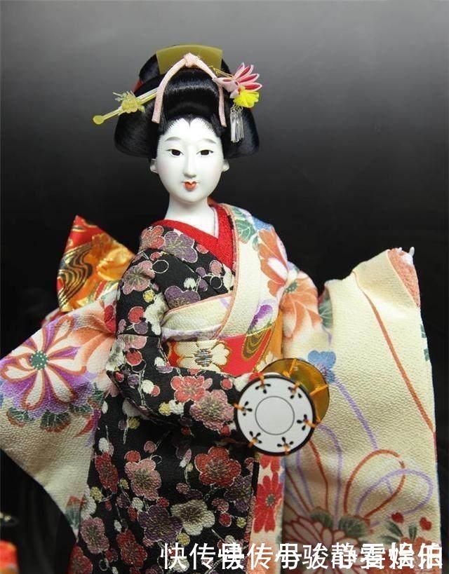 化妆|日本女人化妆,为啥弄那么恐怖的白脸?