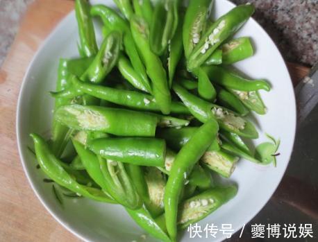 杭椒|炒牛肉时，只加淀粉是大错特错，多加一勺它，牛肉嫩滑还不粘锅