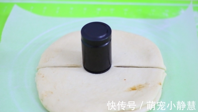 圣诞节做款雪花面包，好看又好吃，还无添加剂，孩子吃着安全放心