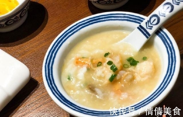 老公对家人从不小气,周末做一桌子饭菜,老婆女儿心满意足幸福!