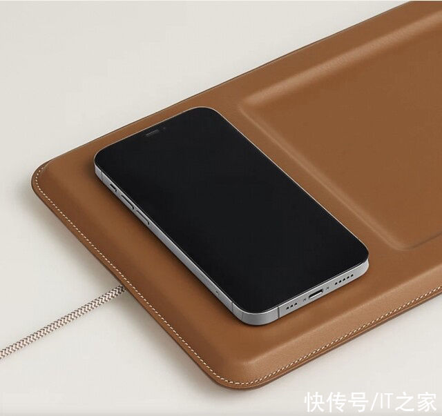 电子产品|Hermès 爱马仕推出史上最奢华的无线充电盘，IPhone 或安卓都能用