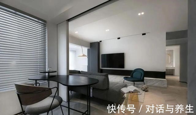 孔雀绿|都市女性的家,98㎡黑白灰中穿插孔雀绿和淡粉色,成熟又少女!