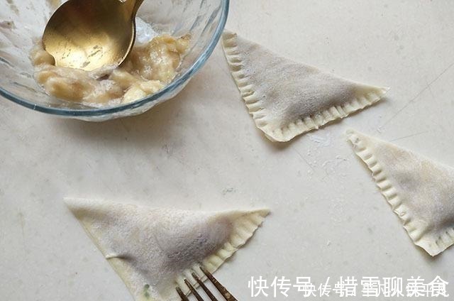 泥状|混沌皮别包猪肉了，包点水果粗粮做点心，酥脆香甜，咬一口满嘴香