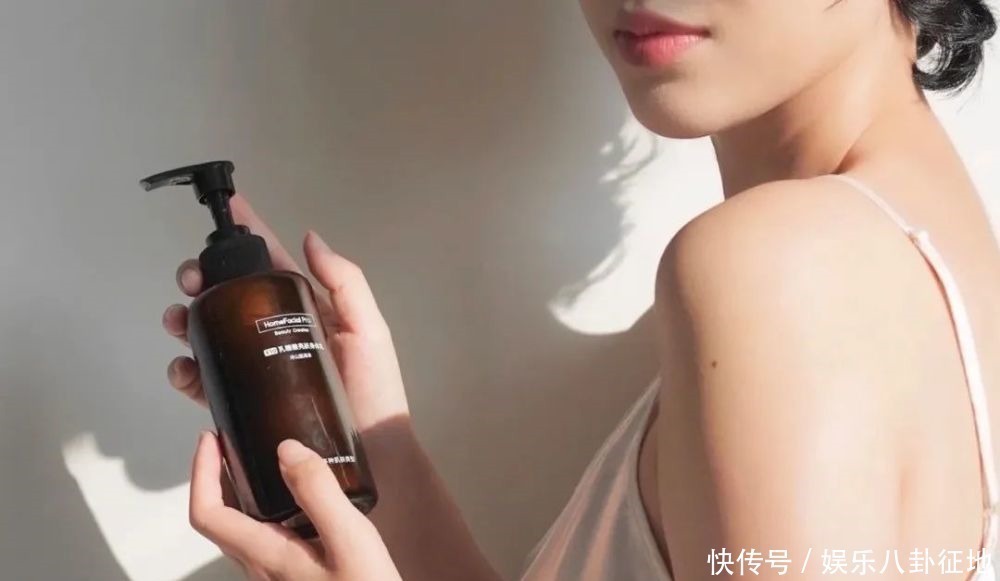 贵妇|法国名媛太会了!这么做睡醒腿比脸还滑,连被窝也是香的