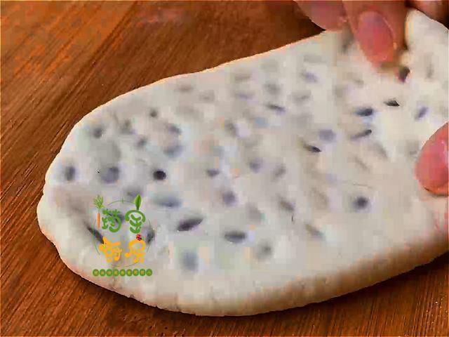 红豆卷|红豆别再煲粥了，教你好吃做法，一擀一折，零添加超好吃