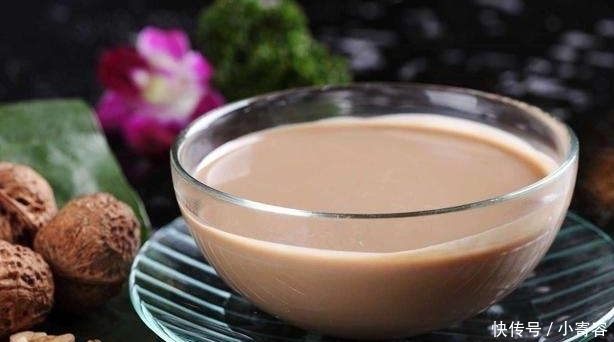 花生和它一起煮,多给孩子喝,个子蹭蹭的长,比喝骨头汤都强