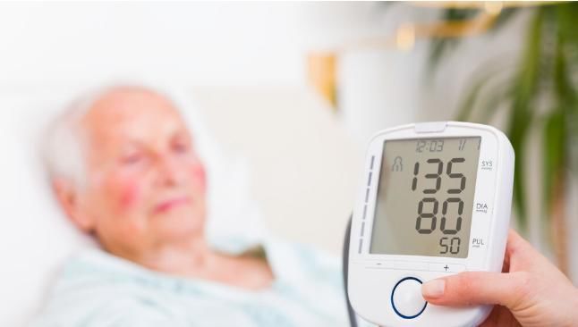 高血压|老年人血压保持到多少更长寿?为你详解老年高血压的合理控制