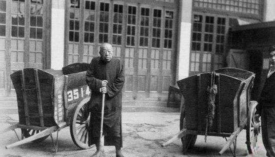 抛弃|她用尽家产扶持丈夫，成功后却惨遭抛弃，不哭不闹，活到104岁