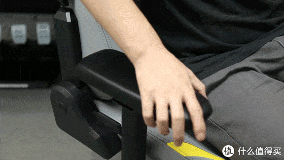 rDXRACER迪锐克斯 夸父（CRAFT）电竞椅简评：科技与文化跨界融合