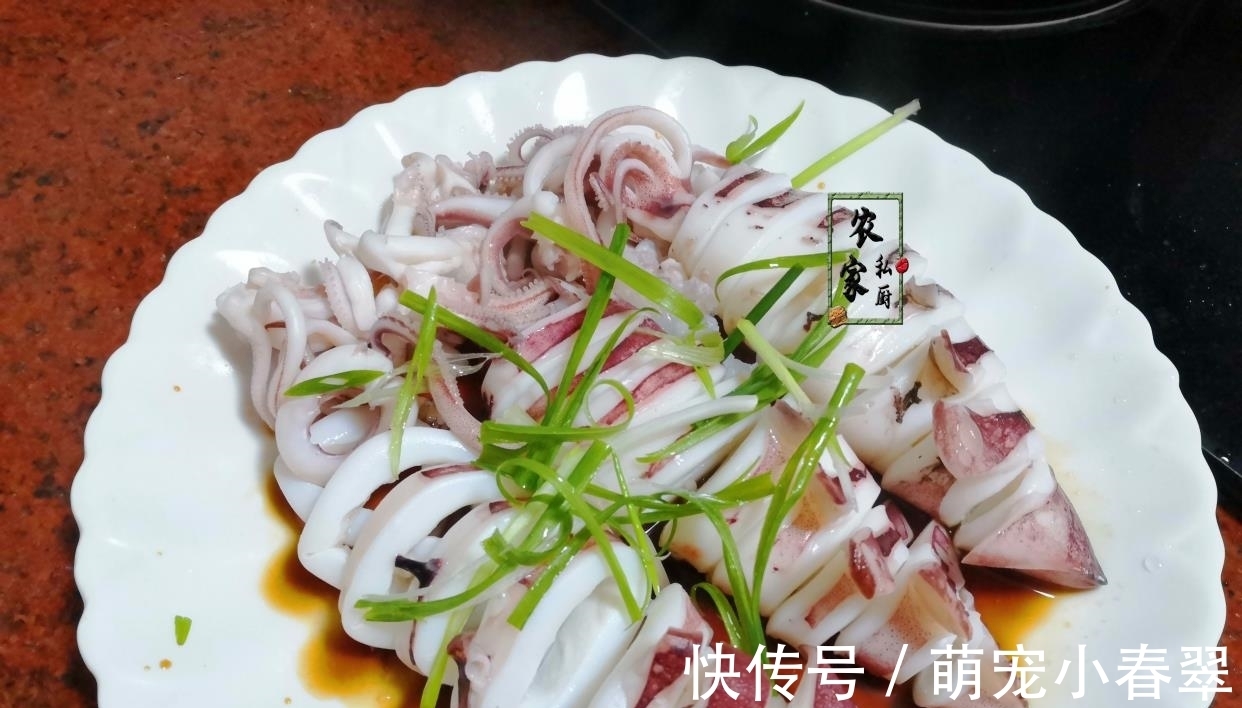 海里是这条“鱼”，柔若无骨，简单一捞就好，富含蛋白质营养好吃