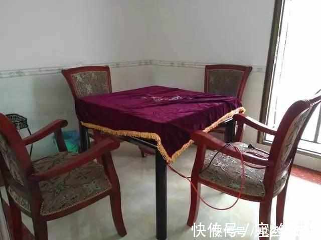 农村|头次去女朋友农村家，卫生间你可能没见过，我都无语了！