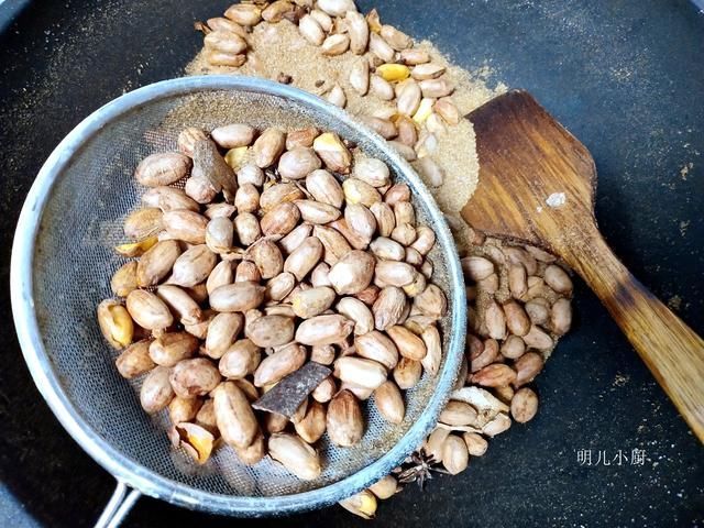 秋天,吃板栗核桃不如吃它,味香便宜,现在存一袋可以吃整年