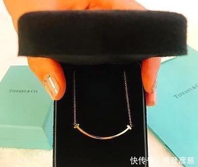 蒂芙尼|蒂芙尼的微笑项链,六福的微笑项链,奢华正主和亲民同款你会选谁