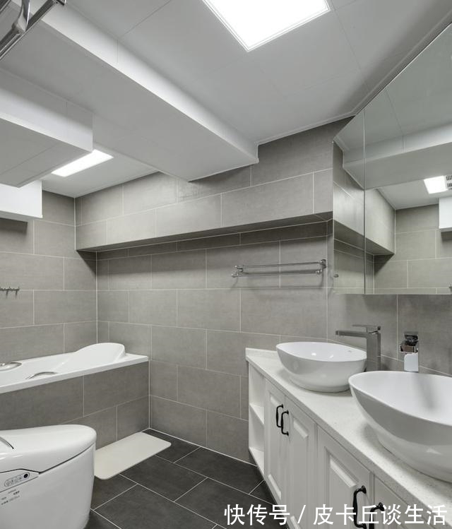 姐弟|买不起学区房大房子,一家四口蜗居47平,设计师爆改成三室一厅