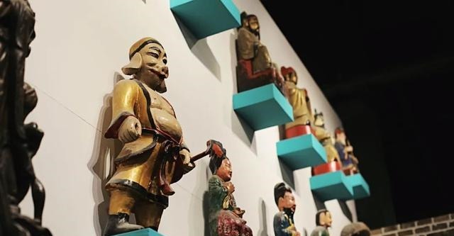 男子|让国人汗颜!美国男子在中国收集10万件古董,开了个博物馆