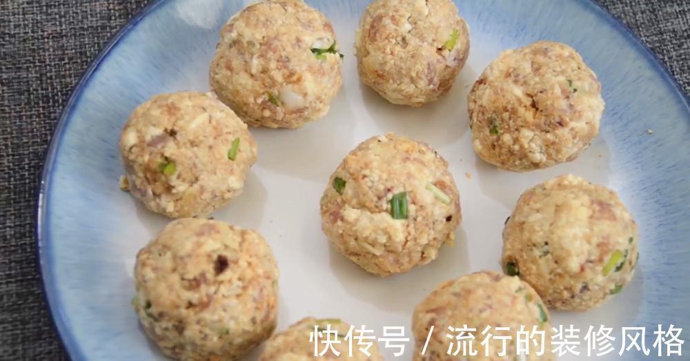 面粉|炸丸子，牢记不要放面粉和淀粉，教你一招，黄金Q弹不回软