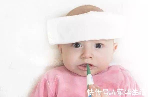 樟脑丸|宝宝衣服放了它容易引发小儿急性溶血病,家有宝宝的快扔掉!