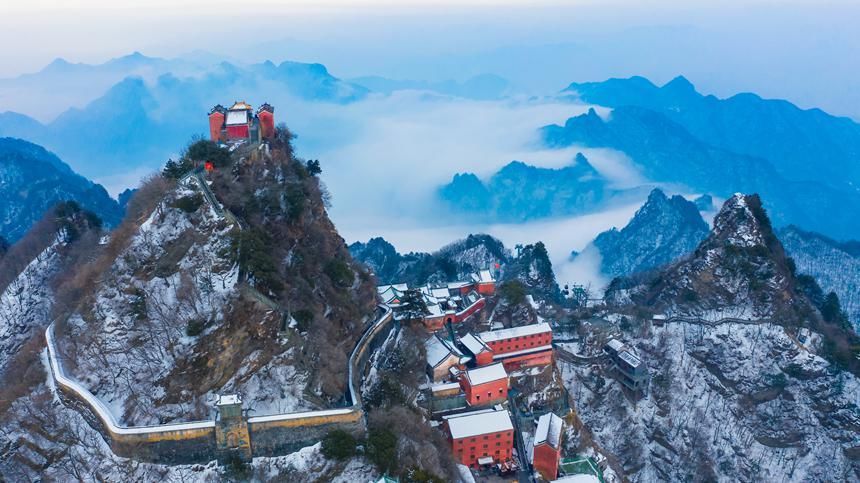 风雪|风雪武当山，仙境藏玄机！大雪封山时，道人、隐士都在干什么！