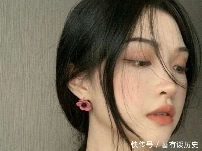 女生|女生经常做这“3动作”,鼻子“越变越美”,难怪男生看“入迷”