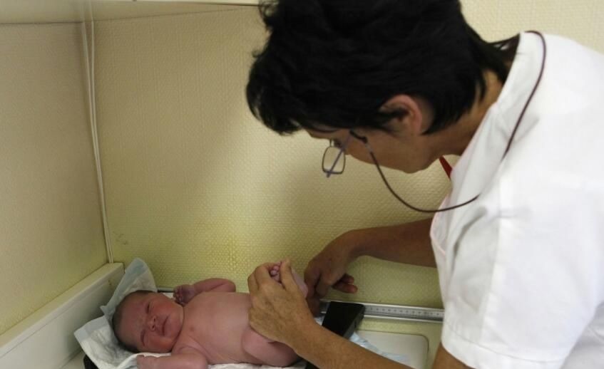 宝宝|一年长高25厘米!这个阶段是娃身高“猛涨期”,爸妈抓紧别错过