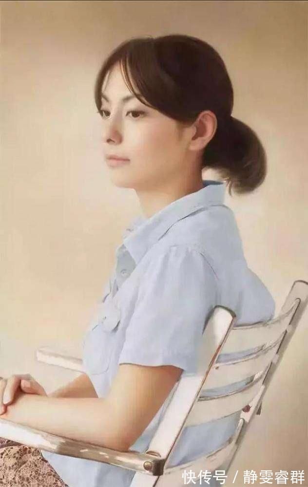 超写实@他画的女子就这么静静地坐着,画面竟然如此唯美
