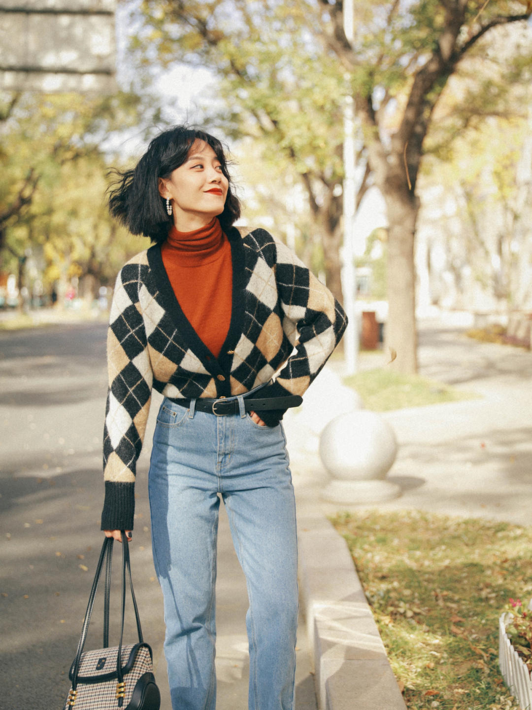 法式风毛衣 冬季就适合穿“法式风毛衣”,这些单品百搭又显气质,美得高级