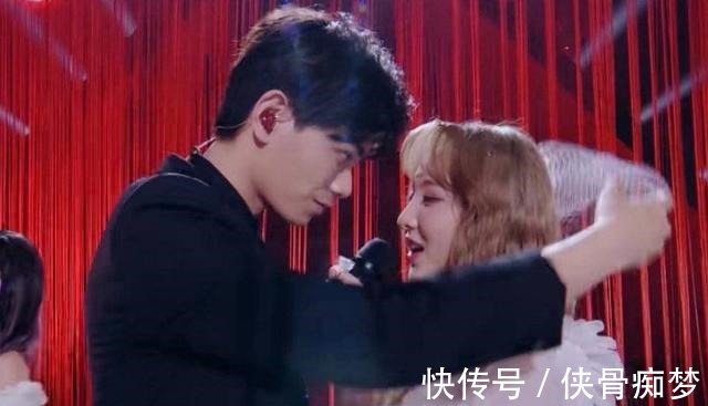 丁禹兮|《创3》助阵学长公开,丁禹兮郑乃馨配合默契,眼神互动太有戏了