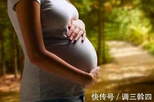 胎儿|怀孕后多久会“显怀”?显怀时间的早晚,和这些因素有关