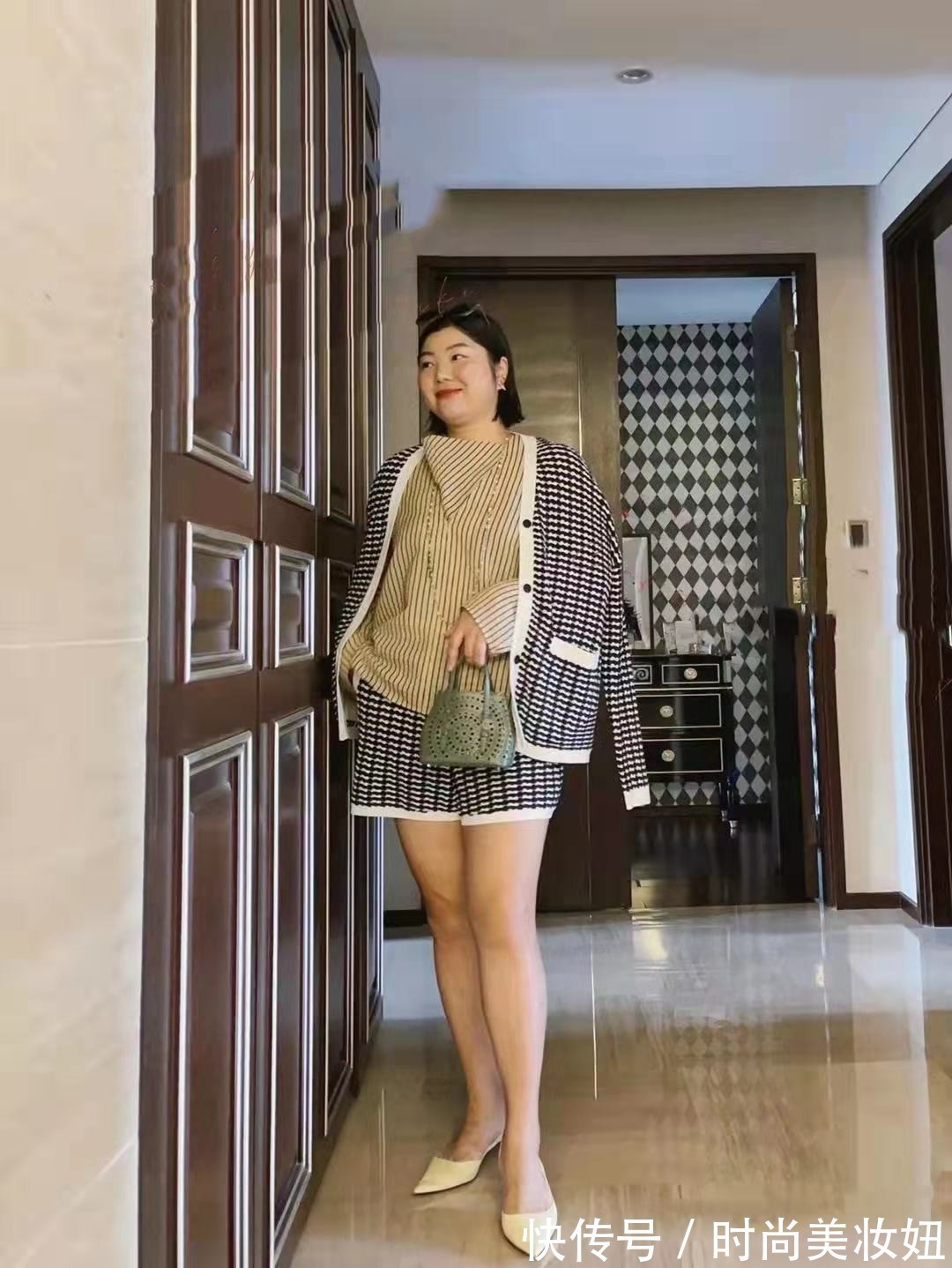 穿搭 这才是中年微胖女人该有的穿搭,高级简约又显贵,无关身材