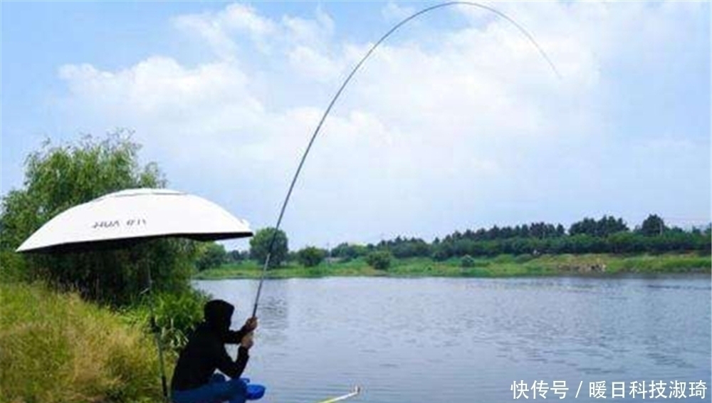 地形|手竿遛大鱼,不必过于追求“动作招式”,记住这几点就不会跑鱼!