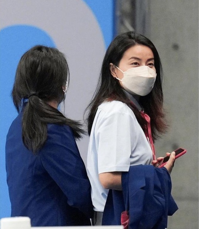 陈若琳|励志!郭晶晶熬夜备考国际泳联裁判:每年都有测试,成绩必须合格
