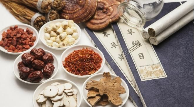 中医|萎缩性胃炎近25年,伴随明显胃痛常年忍着,中医告诉你怎么能好