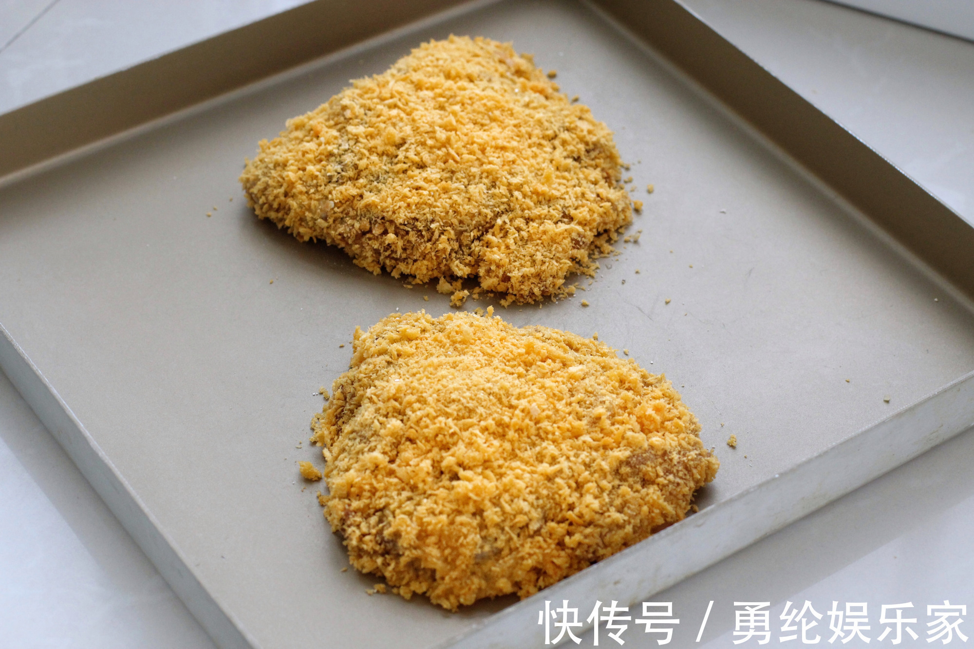 自制无油爆浆鸡排三明治,干净卫生比外卖健康,少花钱吃得还过瘾