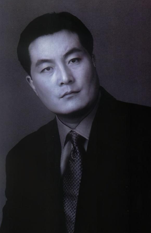 祭祖|国家一级演员,四大名著参演三部,祭祖发现冥币上印的是自己