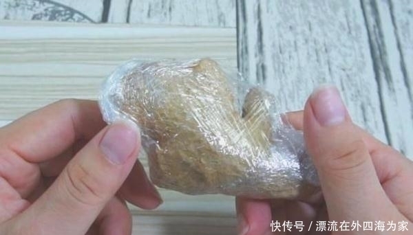 保存生姜不要放冰箱，教你一个土方法，放半年都不干瘪，太实用了