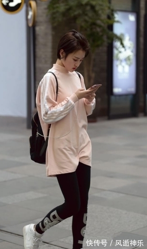 搭配|街拍：穿运动装不一定是在健身房日常搭配怎么舒服怎么穿