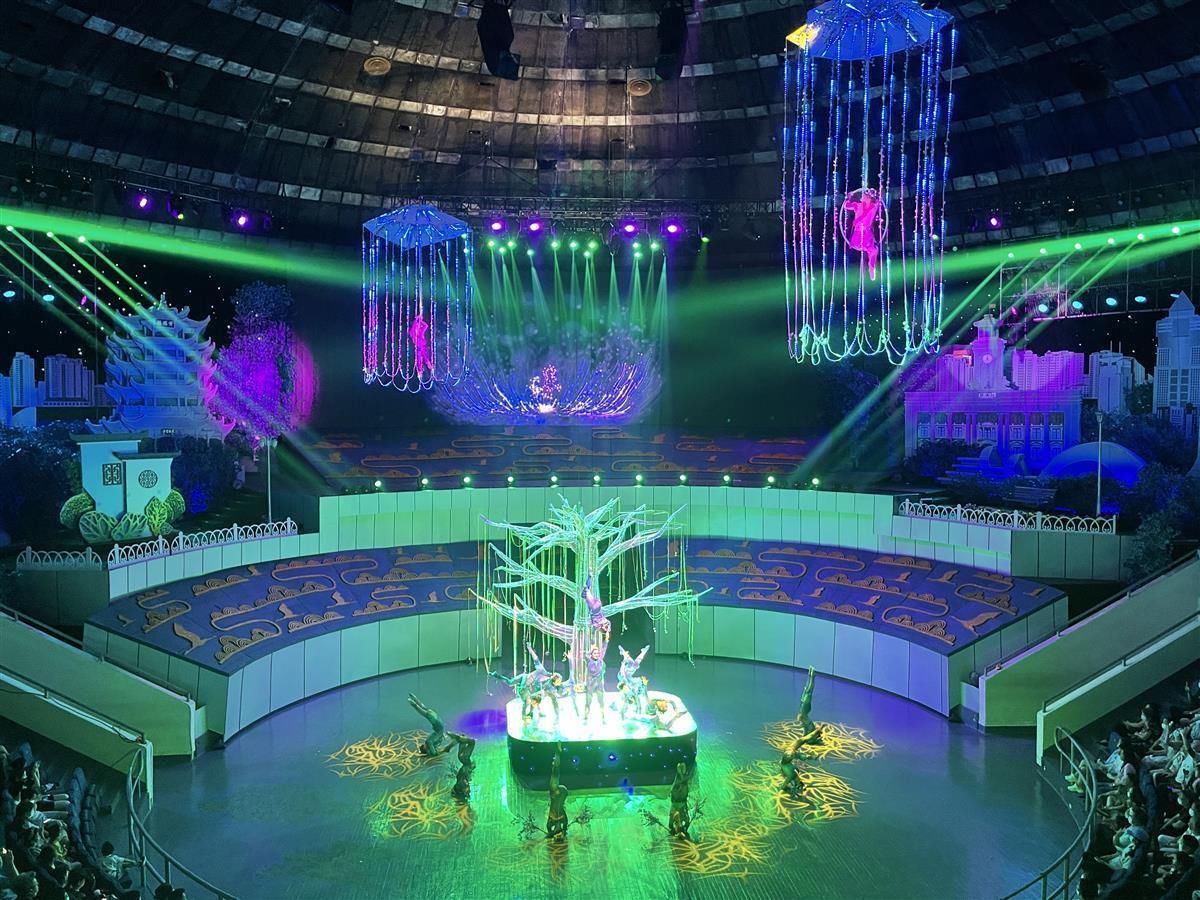 元旦#大型原创杂技剧《英雄之城》明年元旦再度上演