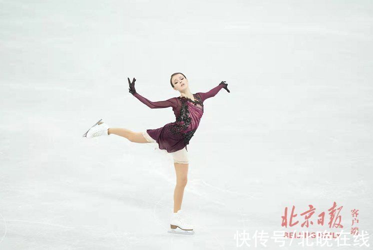 北京冬奥会|谢尔巴科娃175.75分创新赛季最好成绩并夺得冠军